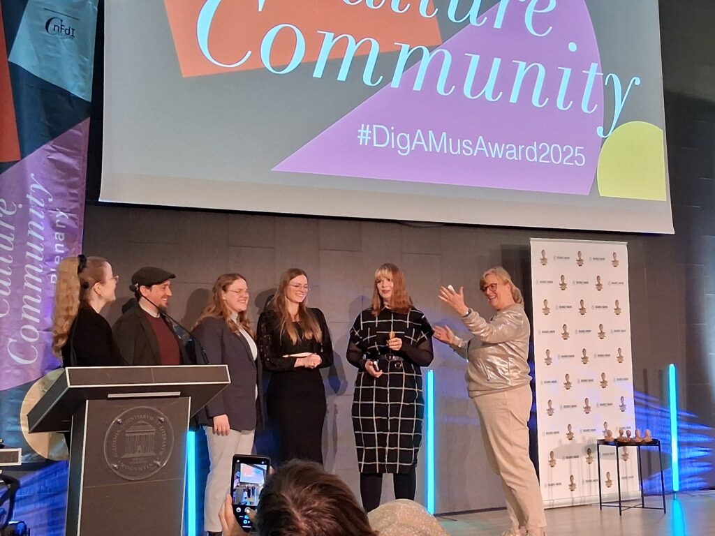 DigAMus Award Preisträger:innen "Five Guides" bei der Verleihung der Kategorie "Zeitgemäße Vermittlung"